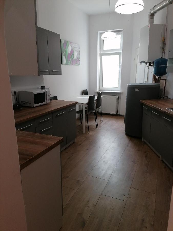 Hostel Tulip - Pokoj Jednoosobowy Nr 3 Ze Wspolna Lazienka I Kuchnia Szczecin Exteriör bild