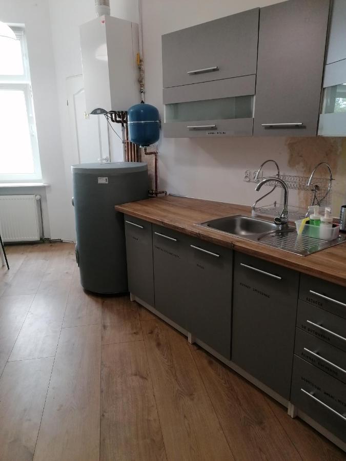 Hostel Tulip - Pokoj Jednoosobowy Nr 3 Ze Wspolna Lazienka I Kuchnia Szczecin Exteriör bild