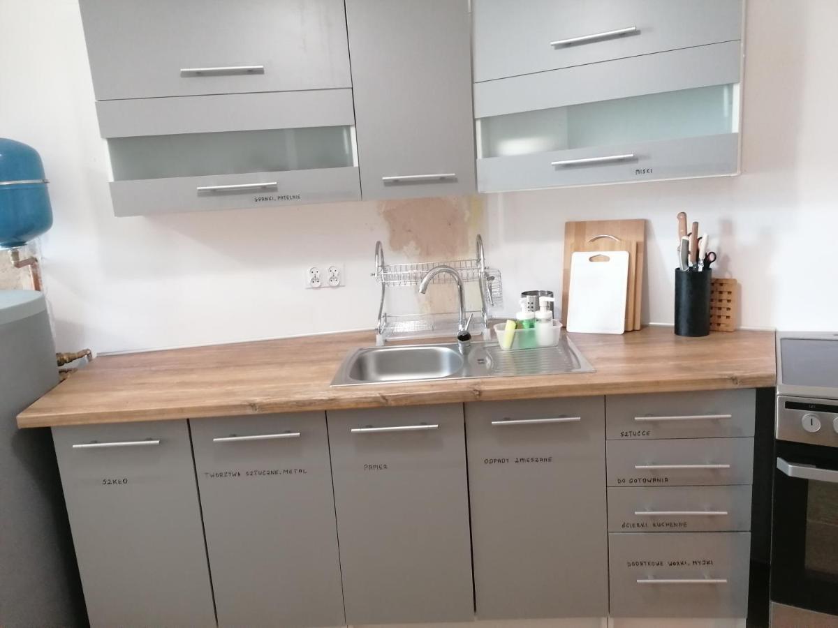 Hostel Tulip - Pokoj Jednoosobowy Nr 3 Ze Wspolna Lazienka I Kuchnia Szczecin Exteriör bild