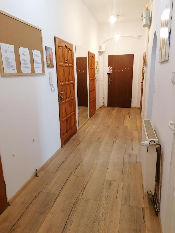 Hostel Tulip - Pokoj Jednoosobowy Nr 3 Ze Wspolna Lazienka I Kuchnia Szczecin Exteriör bild
